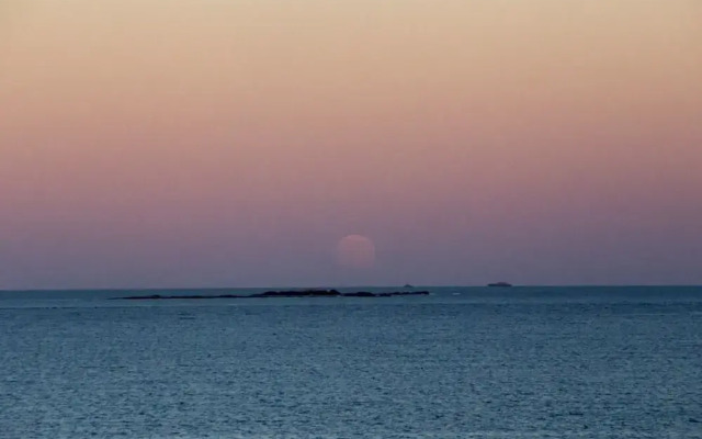 The Quarterdeck Inn by the Sea