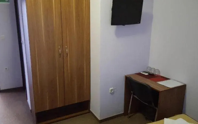 Hostel Kristal