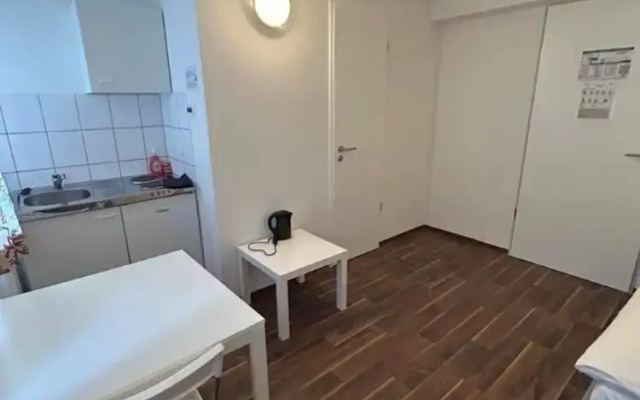 2-Rent Group Hostel Apartments SEN14