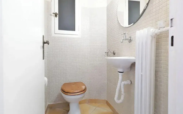Athens Divas Velvet Gold Suites