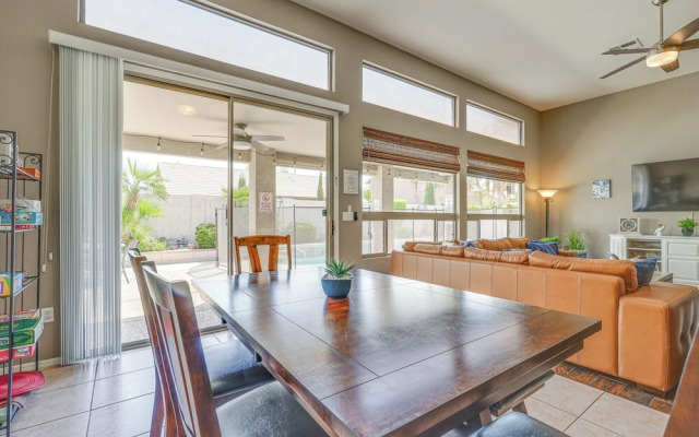 Private Pool & Patio: Family Retreat in Mesa