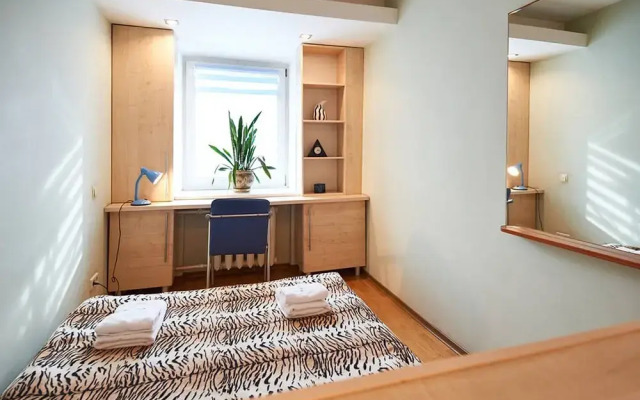 Home-Hotel Mechnikova 7