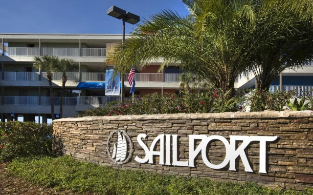 Sailport Waterfront Suites