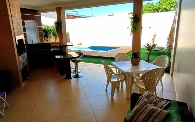 Casa Conforto com Piscina