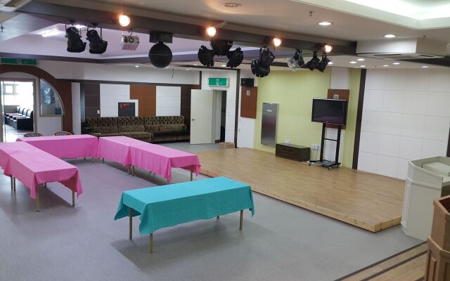 Andong Park Hotel