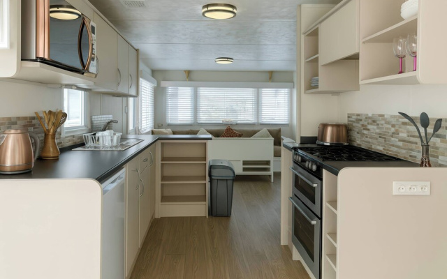 Golden Gate Holiday Centre - Holiday Accommodation 19058