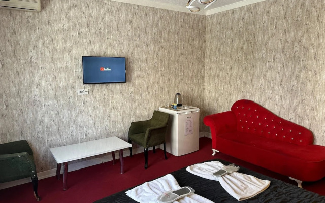 Enjoy House Boutique Hotel