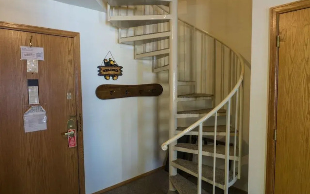 River Mtn Lodge E307