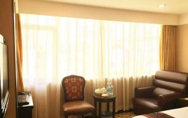 Zhuhai Xinhualian Business Hotel