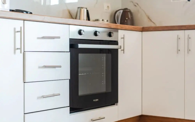 Hillside Apartment Gjirokast r 2