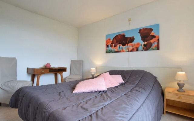 Cozy Holiday Home in Rendeux with Fenced Garden