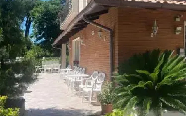 Paris Hotel