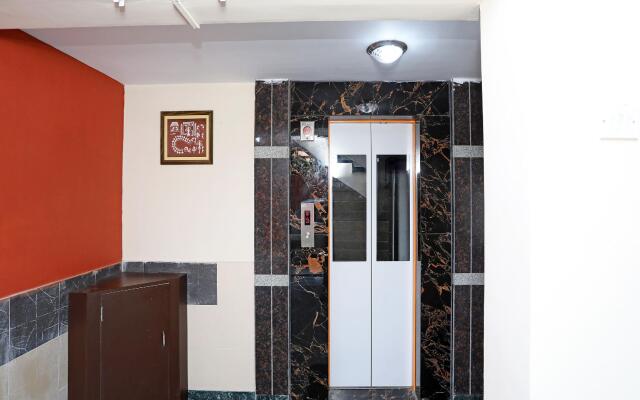 OYO 15258 Hotel Arya International