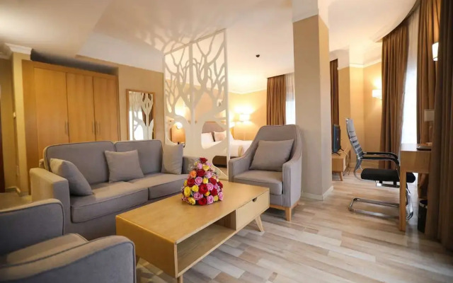 Mado Hotel