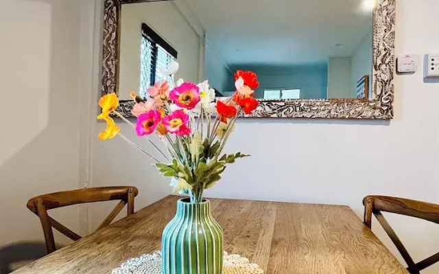 City Unit 6 Walk to Esplanade