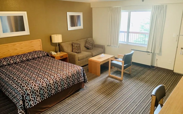 Green Acres Motel