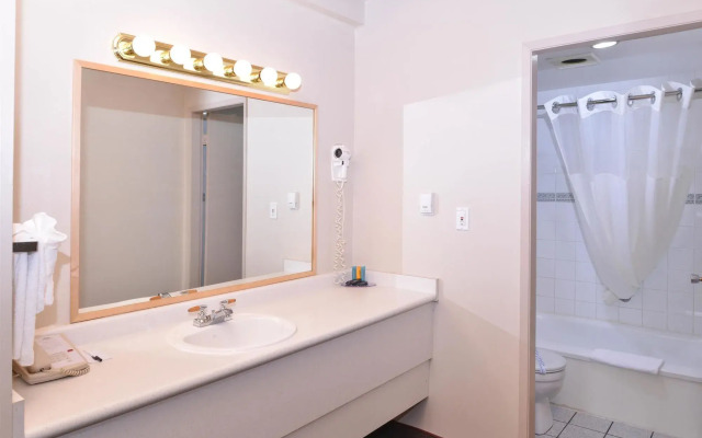 Canadas Best Value Inn & Suites Fernie