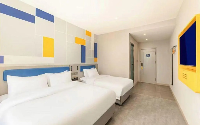 7 Days Inn (Suzhou Amusement Land Xinqu Commercial Street)