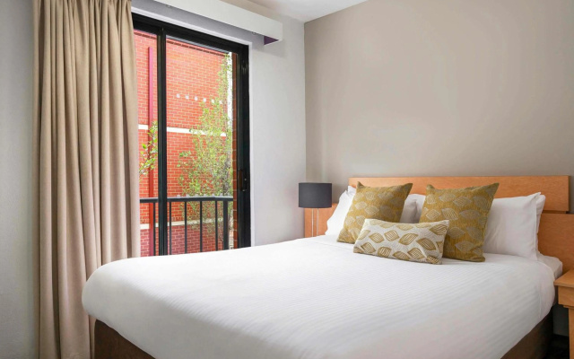 BreakFree Adelaide – Guest Rooms – Adelaide