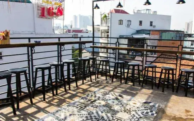 Mobylette Saigon Hostel - Adults only