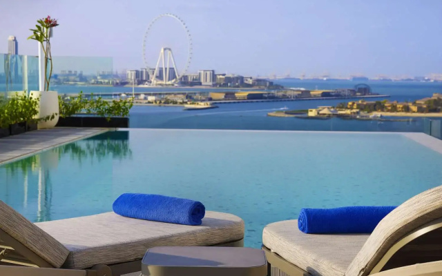 Tumbi  Dubai The Palm, Tapestry Collection by Hilton