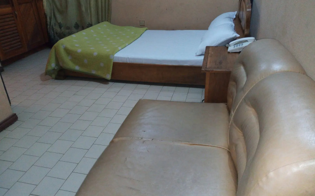 Feligold Royal Hotel