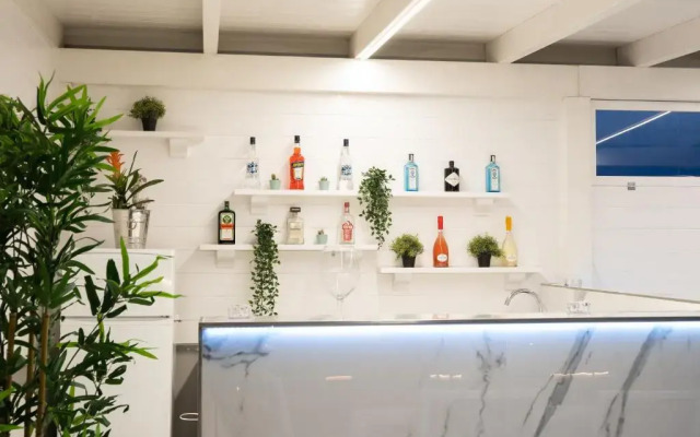 Houses & Rooftop Pompei - Sky