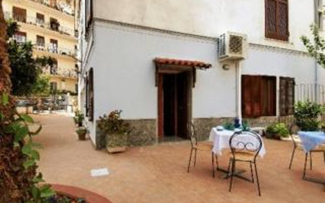 Il Bassotto Bed and Breakfast Pompei