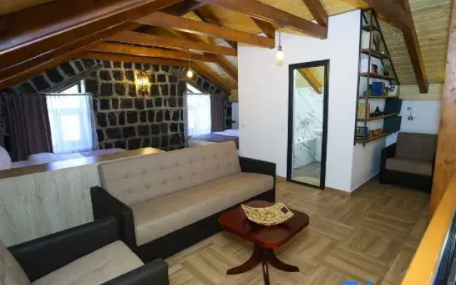River Home Villa