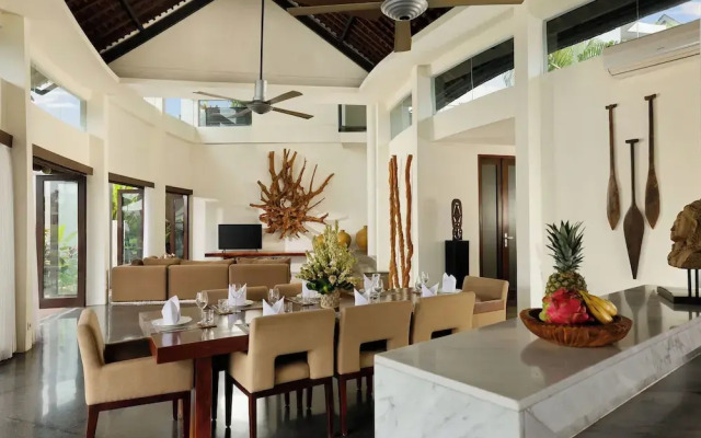 Villa Oshra by Nakula