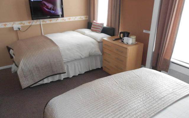 Shirley Heights Hotel