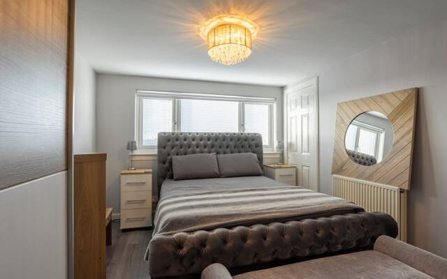 Exquisite 3 Bedroom House in the Heart of Edinburgh