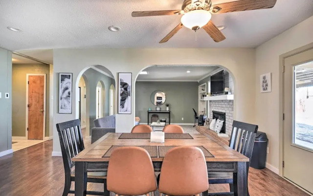 Charming Clovis Home w/ Covered Patio!