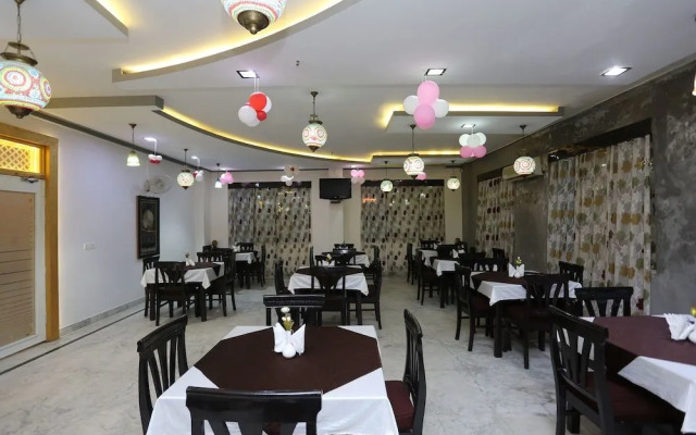 Oyo 19320 Hotel Chanakaya