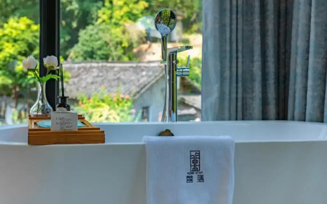 Yangshuo Serene Cove Hotel