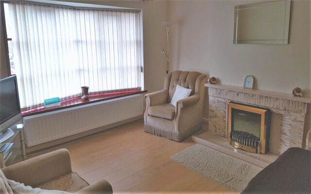 Apartment With 2 Bedrooms in Bangor, With Furnished Garden