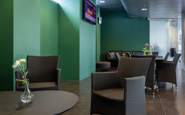 CABINN Metro Hotel