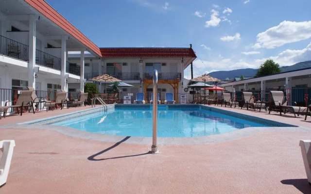Riverside Motel