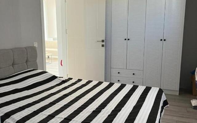 Scenic Flat With Shared Pool in Milas