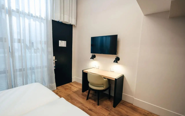 Palmaroga Hotel Asuncion, Tapestry Collection by Hilton
