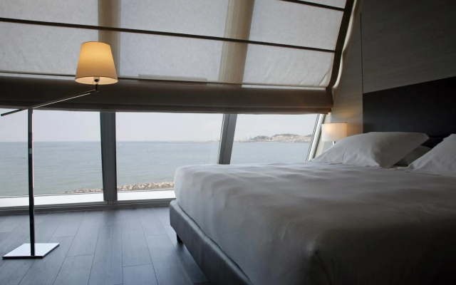 EGO Hotel