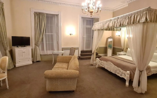 Manor of Groves Hotel, Golf & Health Club
