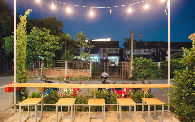 BEDGASM Hotel x Café at Nimman