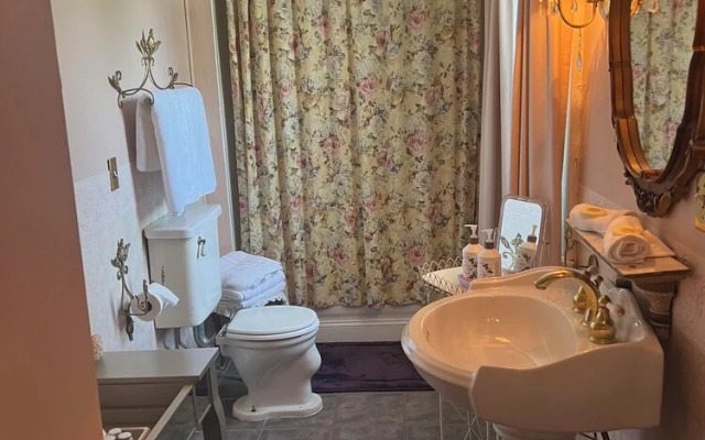 Walden on the Pond Hotel