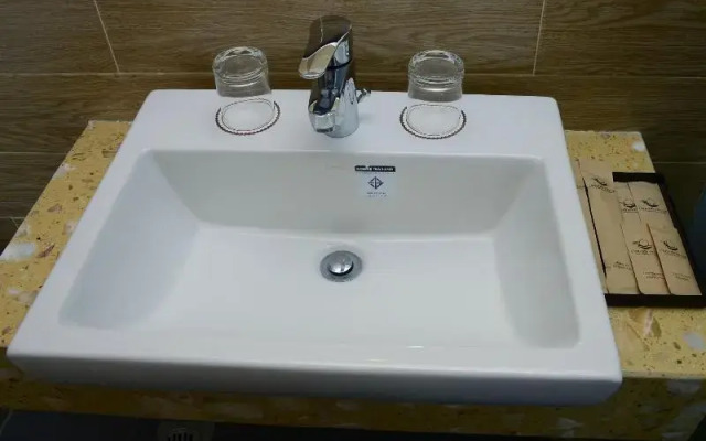 Lang Noi Tan Lap Hotel