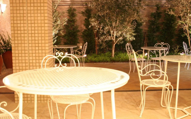 Hotel Coco Grand Kitasenju