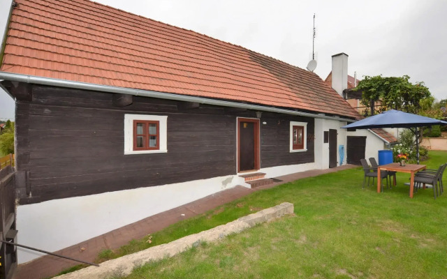 Holiday Home in Petrohrad With Private Pool