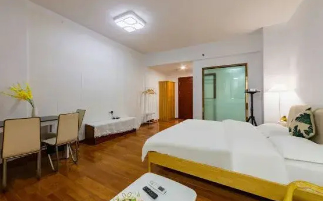 Lin Rui Apartment (Qingyuan Shunying Times Square)