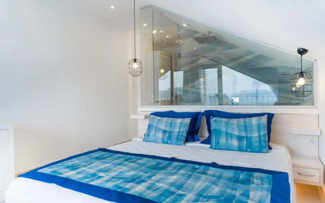 Nur Beach Hotel