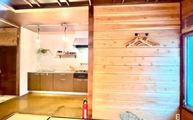 三丁庵 桜祭りに行こう カップルプランに長期滞在プランもあります We have long stay plan in Old Japanese modern style house – Guest Rooms – Shimoda